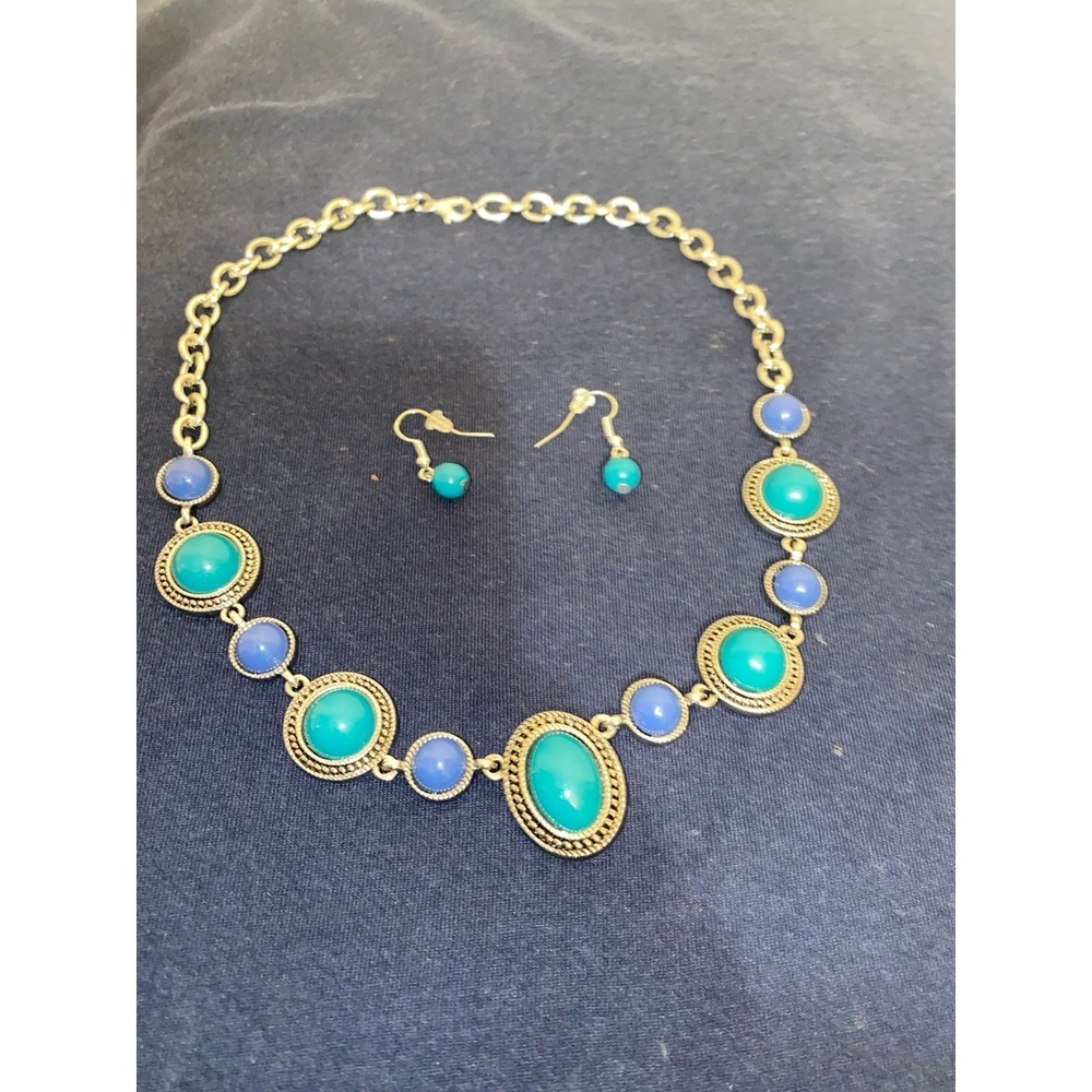 Necklace set‎